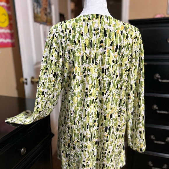 JM Collection Top - Picture 2 of 4